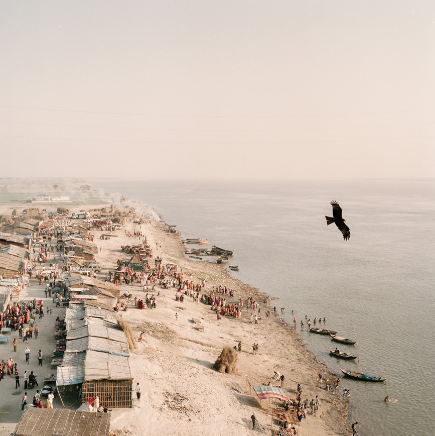 Giulio Di Sturco, Along the Ganges, India, 2014